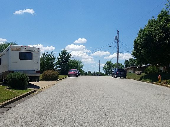 5th image of 611 S Jefferson Ave