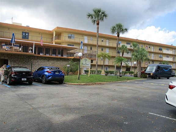 3rd image of 9273 SW 8th St APT 312