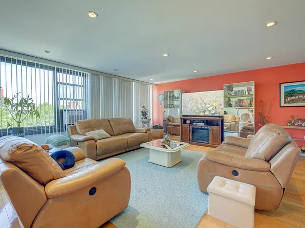 10-11 162nd Street 7A image 2 of 25