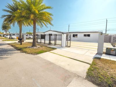 18250 NW 86th Ave, Hialeah, FL, 33015