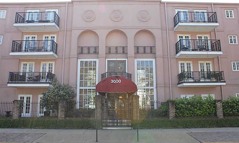 1st image of 3000 Saint Charles Ave APT 313