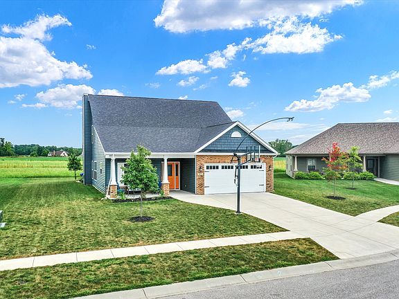 2nd image of 817 Foxglove Ct