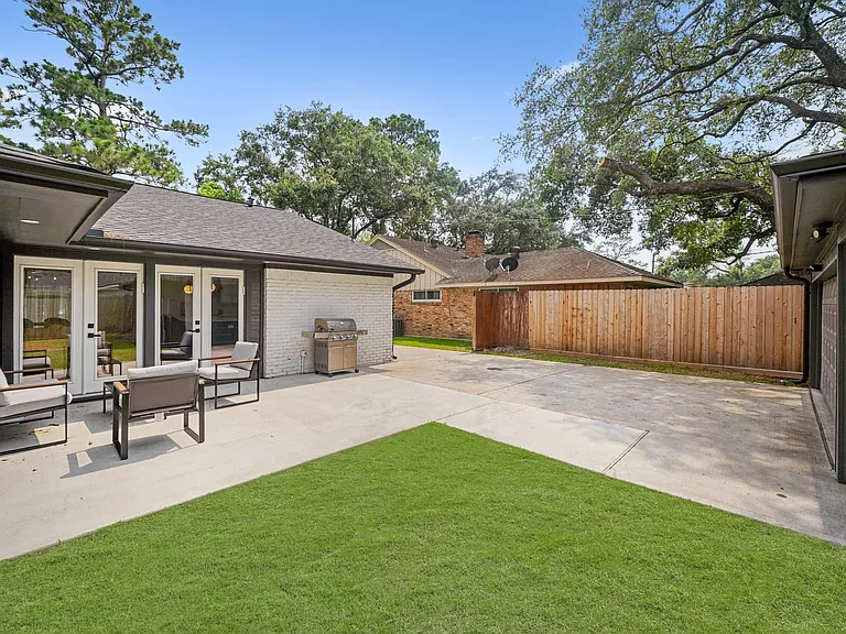 5630 Lymbar Dr — Photo 24