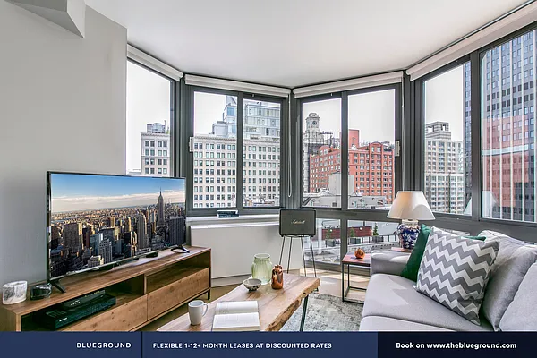 Rented by The Blueground | media 3