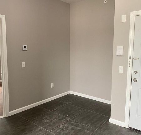 3rd image of 456 Halsted St