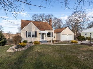132 Howley Ave, Beaver Falls, PA 15010