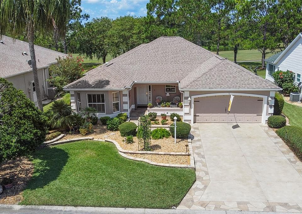 1st image of 414 CARRERA DRIVE