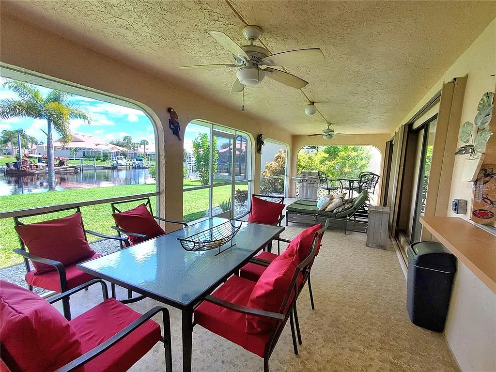 3 bed, 2.0 bath, 1998 sqft, $2,200 — Photo 4