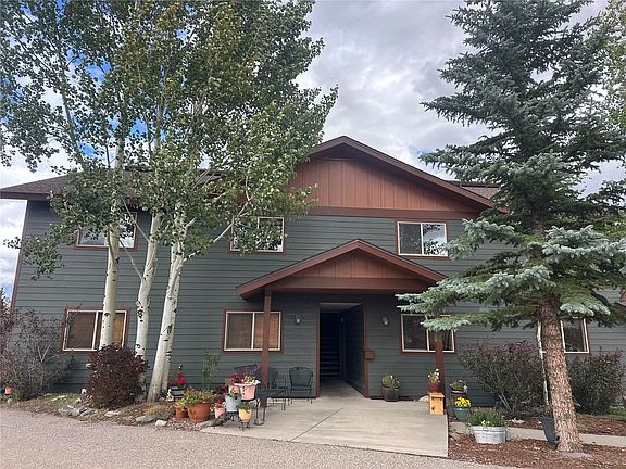 2nd image of 127 Oak Ridge Circle UNIT 203
