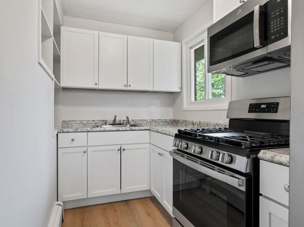 146 Windsor Dr