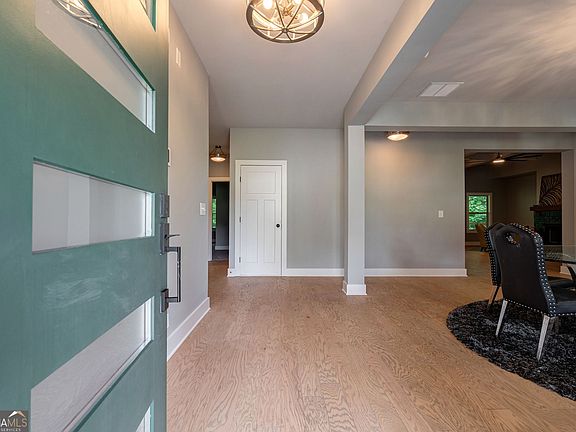 4th image of 1235 Shiva Blvd