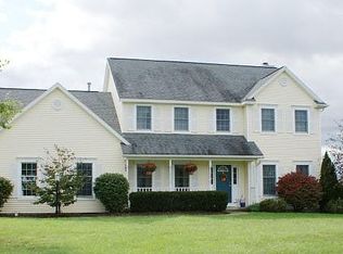 93 Blossom Ln, Valatie, NY 12184