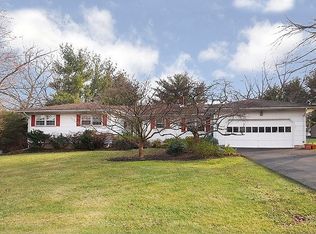 5 Randi Way, Ewing, NJ 08560