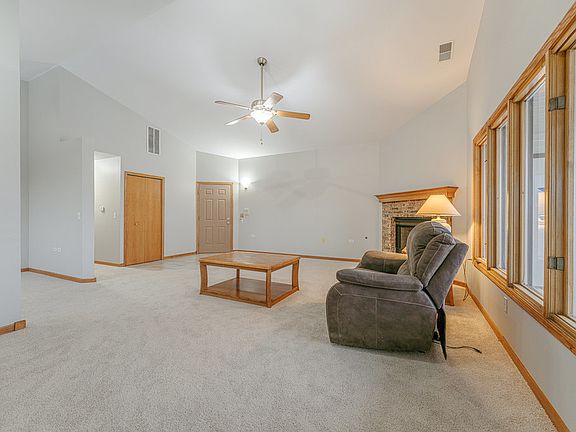 3rd image of 19467 Manchester Dr #0