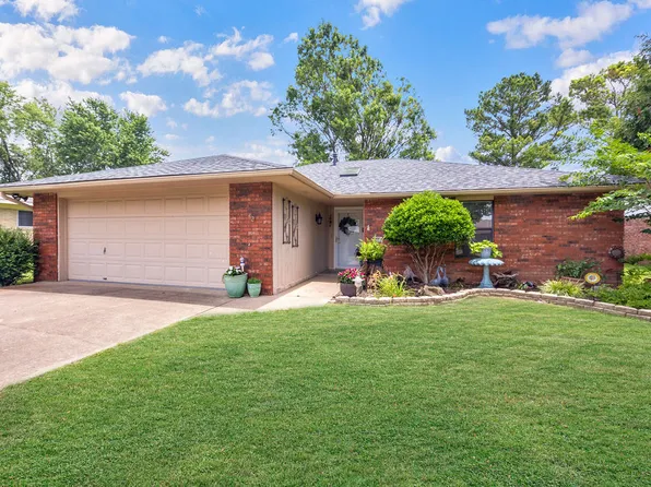 1503 Dyer St, Springdale, AR 72762