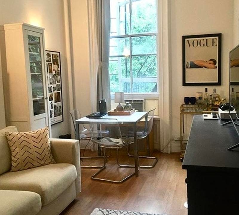 2nd image of 35 Charles St APT 4