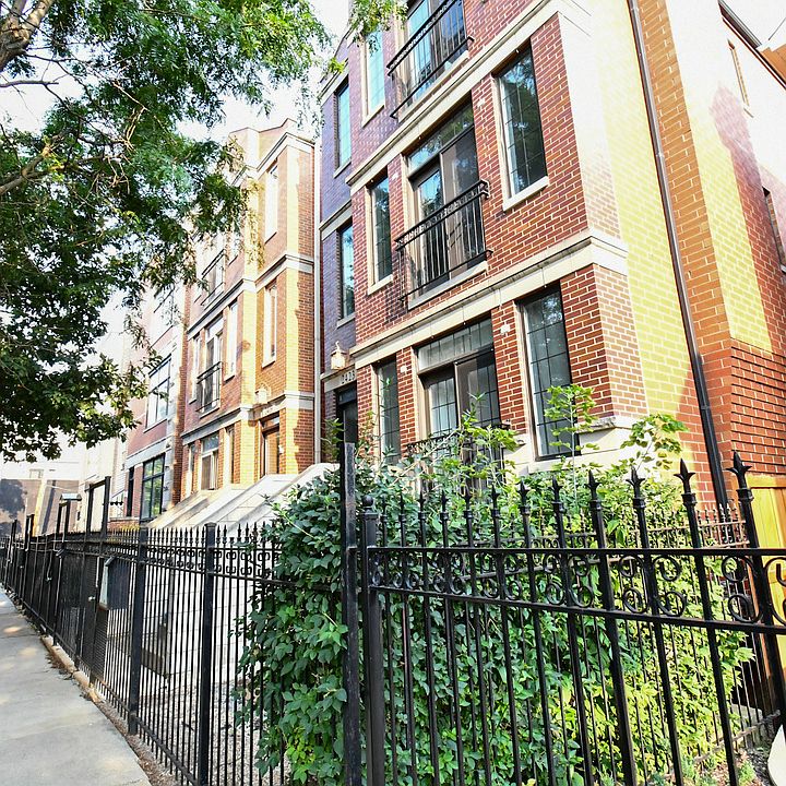 1st image of 2423 W Cortland St #2