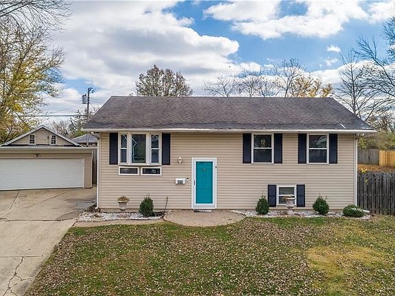 2nd image of 4878 Denny Ln