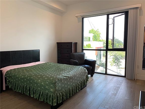 5th image of 210 N Monterey St #305