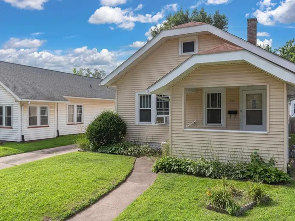 930 21st Ave, Rock Island, IL 61201