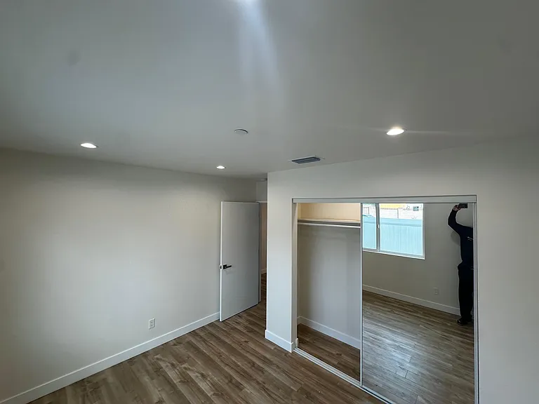 15950 Cohasset St #15950 — Photo 6