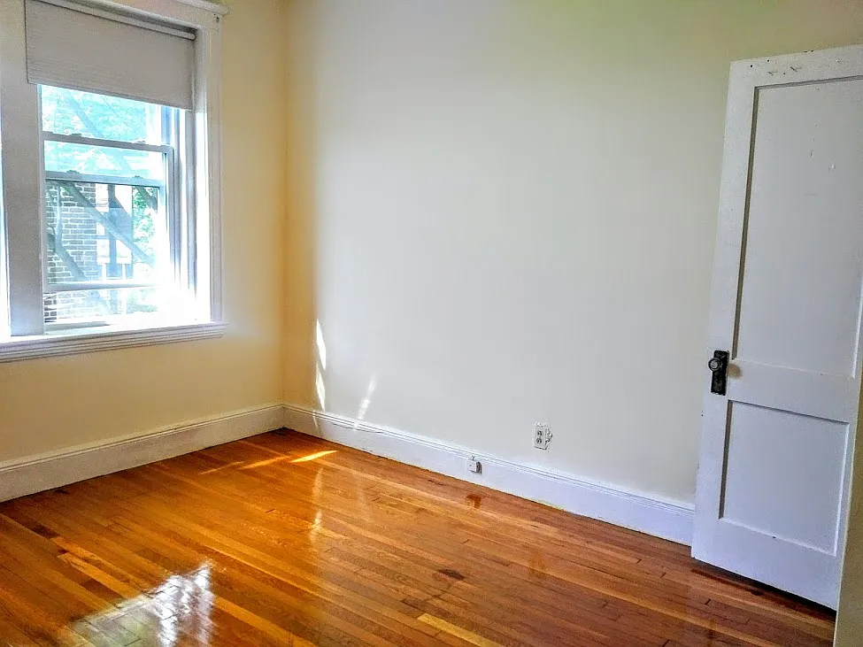 Building Photo - 1715 Commonwealth Ave #11