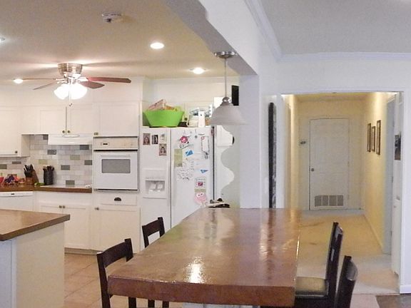 2nd image of 2413 Monticello Dr