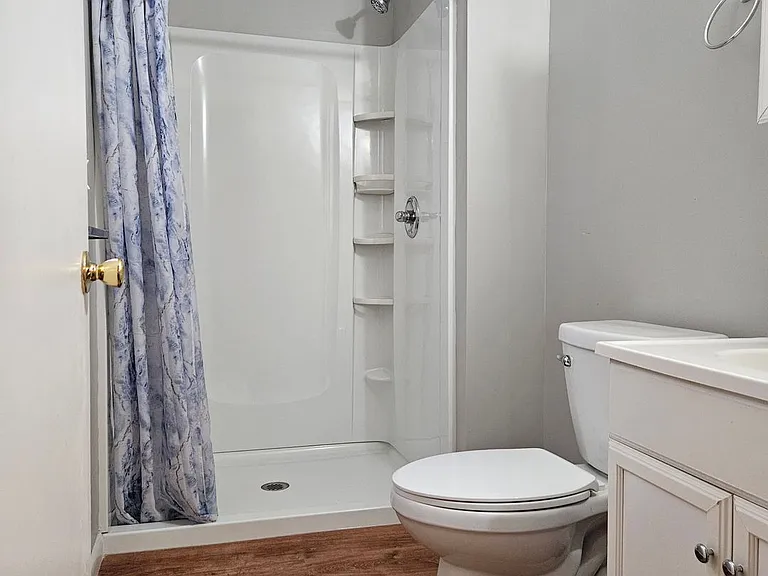 1252 Colonial Dr — Photo 19