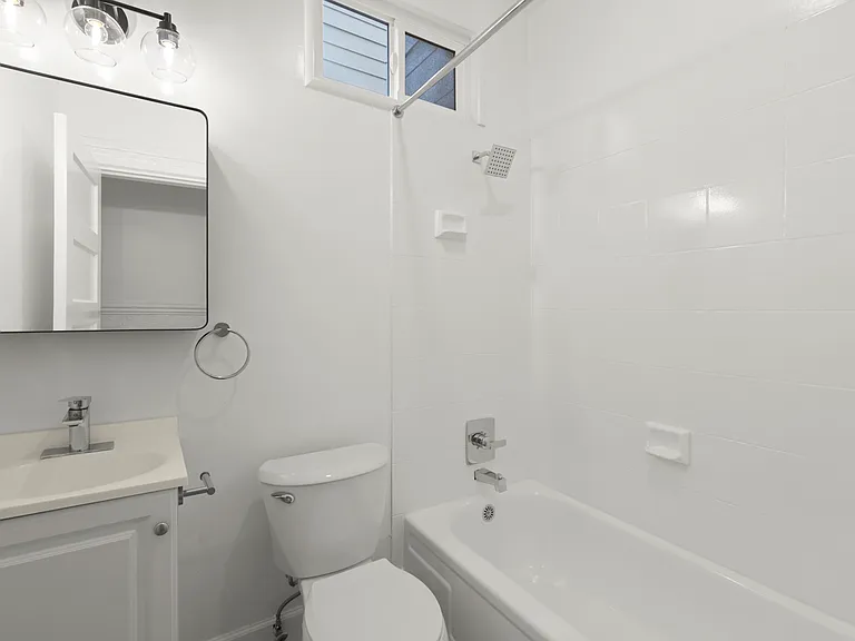 2315 Bush St #1 — Photo 15