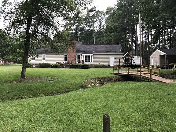4th image of 3216 Woodland Dr