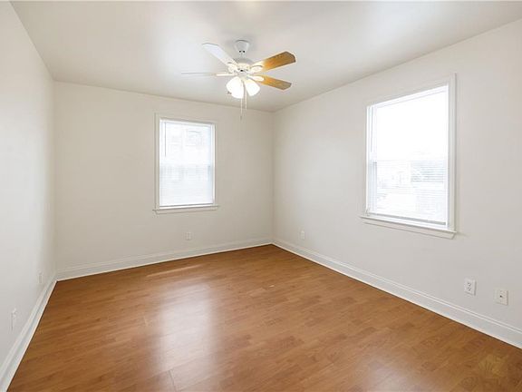2nd image of 6218-6220 Vermillion Blvd