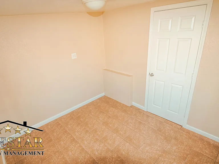 604 Lawson Rd — Photo 13