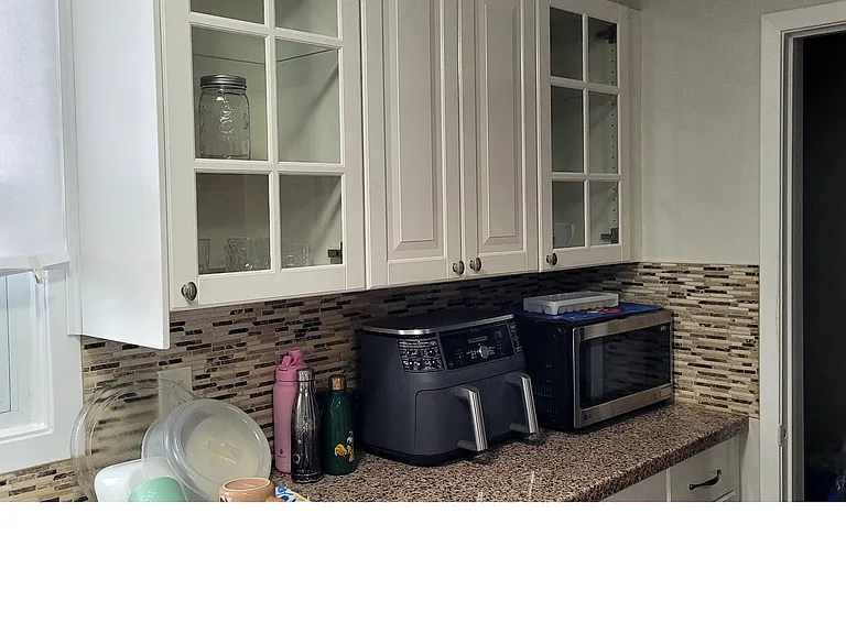1374 Charles Dr #UPPER — Photo 5