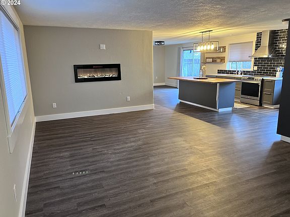 5th image of 15106 NE 20th St