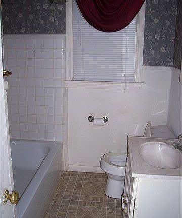 5th image of 626 Choctaw St