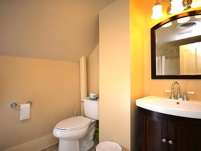 110 Brown St #1 — Photo 8