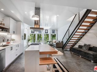 803 Wilcox Ave #3, Los Angeles, CA 90038
