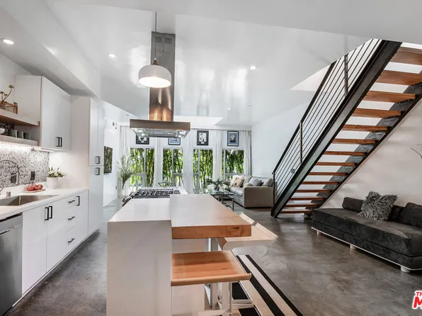 803 Wilcox Ave #3, Los Angeles, CA 90038