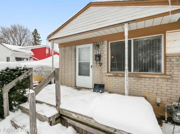 520 Linda Vista Dr, Pontiac, MI 48342
