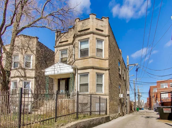 1716 W Morse Ave, Chicago, IL 60626