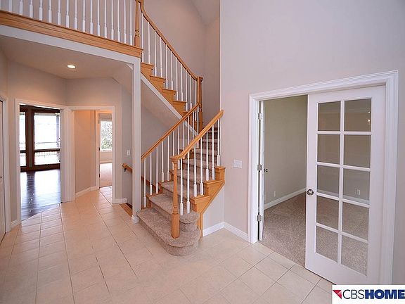 4th image of 5525 N 165th St