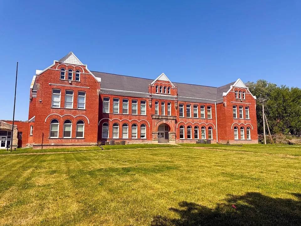 Mason School Apartments