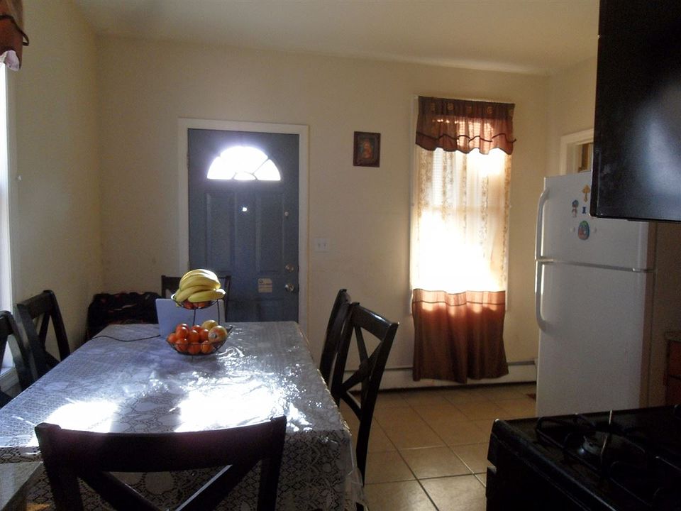 118 W 20th St, Bayonne, NJ 07002 Zillow