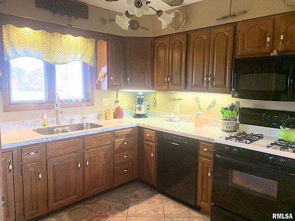 4th image of 12583 Niemeier Ave