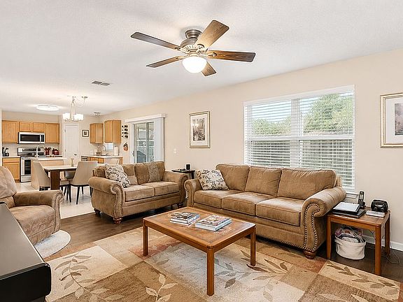 4th image of 3371 Hickory Leaf Ct