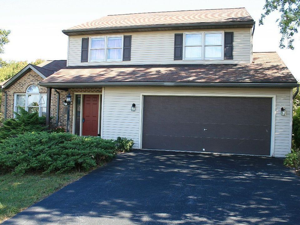 1st image of 2 Chapel View Dr