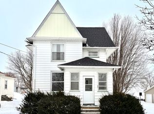 301 E Van Buren St, Ohio, IL 61349