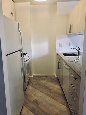 Rented by Douglas Elliman | media 21