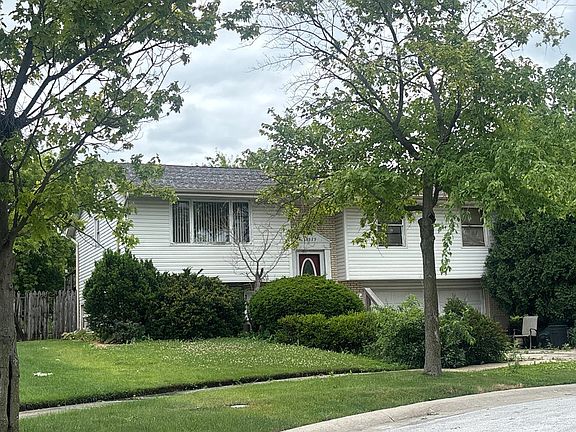 3rd image of 14929 Lynne Ct