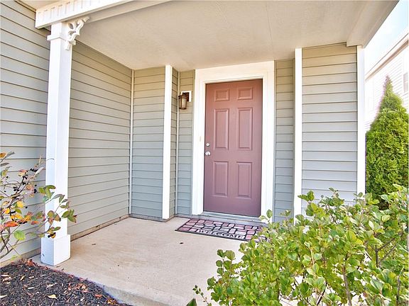 2nd image of 10255 Cumberland Pointe Blvd